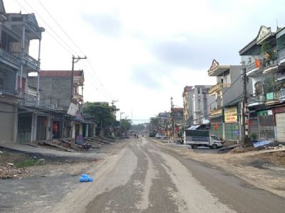 Bán đất đối diện trường mầm non unicef, P.hữu nghị, TP Hoà Bình mặt tiền 5m diện tích gần 80m