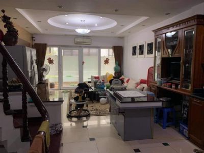 Bán nhà Định Công Thượng Hoàng Mai diện tích 40m2*5 tầng, mt 4.1m Gara ô tô 7 chỗ 2 mặt thoáng