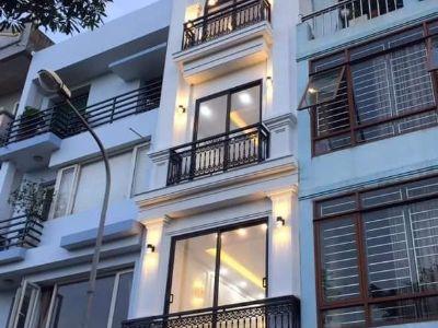 Bán Nhà đep tai đinh cư giang biên gara ô tô wiew đẹp