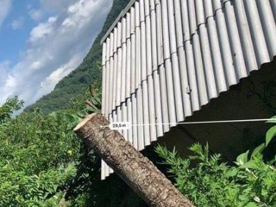 Bán mảnh đất Diện tích 1300m2 Gồm 2 hộ gộp lại Có nhà sẵn gần sân Golf, khách sạn, khu resort 5*