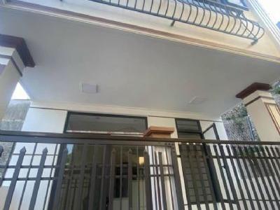 Bán nhà 2,5 tầng ngõ 20 cao xanh Dt 56,8m2 Hướng đông bắc 3 ngủ 2wc 1 bếp 1 khách 1 thờ sân cổng