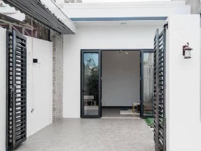 BÁN NHÀ TRỆT HẺM OTO QUAY ĐẦU đường Lê Hồng Phong Sóc Trăng THIẾT KẾ ĐƠN GIẢN HIỆN ĐẠI