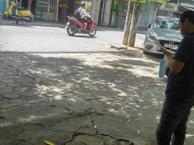 Bán nhà phố Hoàng Đạo Thành, Thanh Xuân, ô tô tránh, kinh doanh đỉnh 32 m2 giá hơn 4 tỷ.
