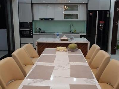 Bán Nhà Láng Hạ Đống Đa DT37m2 x 5 Tầng Mặt Tiền 5m Ngõ OTO Vào Nhà Giá 5.8 tỷ Lh 0934550556