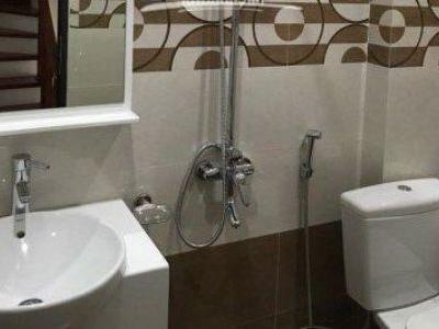 Bán nhà đẹp Cầu Giấy 35m2 5 tầng, nhà thoáng hướng đẹp, về ở luôn, vài bước ra phố, giá nhỉnh 2tỷ9