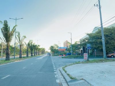 Bán đất 137,5m2 mặt tiền Trần Đại Nghĩa, KQH Xóm Hành, đối diện ngay trường Tiểu học Huyền Trân