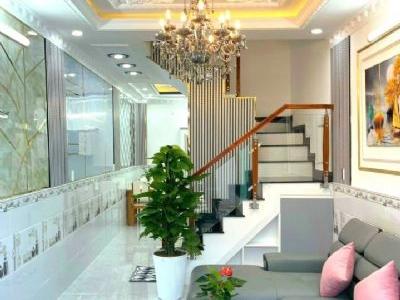 NHÀ ĐẸP LÔ GÓC, phố Phạm Ngọc Thạch, 45m2, 4 tỷ 3 THƯƠNG LƯỢNG SÂU