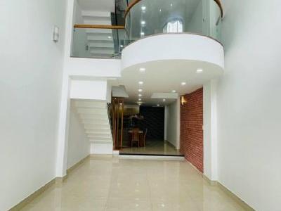 Bán nhà đường số 3 P9 GV  :DT 4x20 kết cấu 1 trệt -lửng ,3 lầu ,sân thượng trước sau