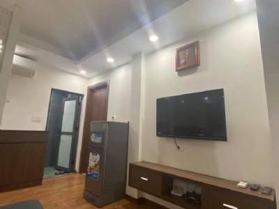 Cho Thuê căn studio Ngõ 445 Lạc Long Quân Tây Hồ Diện tích 30m2 Nội thất điều hoà nóng lạnh