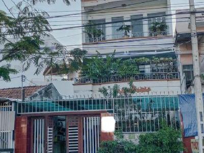CHÍNH CHỦ CẦN BÁN NHÀ MẶT TIỀN ĐƯỜNG QUÃNG ĐỨC, P.VĨNH HOÀ, TP NHA TRANG Bên hông trường Sỹ Quan TT