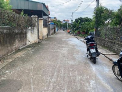 Cô em nhờ bán giup lô đât đẹp dien tich 120m2 đất phú mỹ thư phú Mặt tiền 5m đường 2,7 m