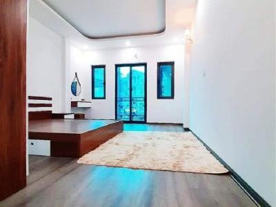 CỰC PHẨM NGUYỄN NGỌC VŨ CẦU GIẤY DT 34m2 / 38m ,tầng 2 Mặt tiền 4m x 4 tầng