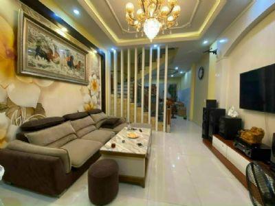 NHÀ QUỐC DÂN, bán nhà khu vườn hoa Trần Quang Diệu, Đống Đa, kinh doanh, 45x4t, 4 tỷ