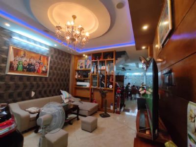 NHÀ SANG, phố Tạ Quang Bửu, 48m2, BAO SANG TÊN, TẶNG NỘI THẤT, 5 tỷ