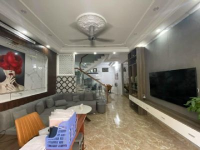 SANG TRỌNG, bán nhà phố Hồ Đắc Di Đống Đa, kinh doanh, 45m2x4t, 4 tỷ