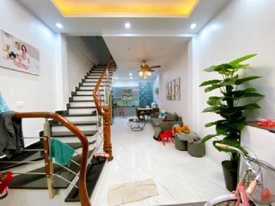 KHÔNG NHANH LÀ MẤT, bán nhà phố Phạm Ngọc Thạch, Đống Đa, kinh doanh, 44m2x4t, 4 tỷ 4
