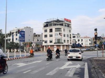 Bán duy nhất 01 lô đất mặt đường 42, hướng đông nam (Đg. Lê Duẩn) Phủ Lý Hà Nam Giá 1xx