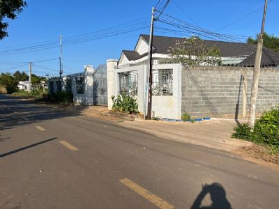 Alo chị chủ gởi bán miếng đất hoà Long cách đường nhựa 50 mét  10x36 nỡ hậu 11 có thổ cư 100m