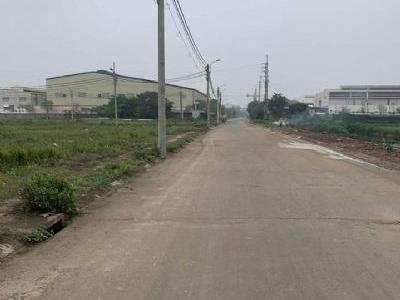 Đất dịch vụ Nguyễn Trãi thường tín Diện tích 80m2 Mặt tiền 4m Mặt sau 4m Hướng đông