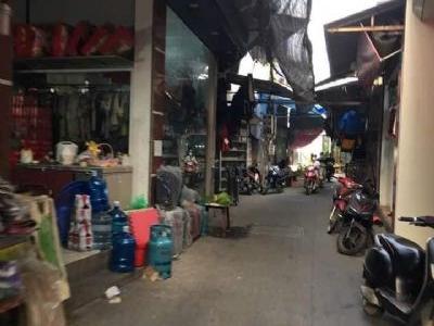 Cần bán lại căn nhà tại chợ bất lự hoàn sơn tiên du bn . Nhà Mới xây xong đc vài tháng .giá 1.7tỷ