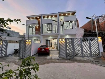Nhà phường Phú Mỹ, trung tâm Tp.Thủ Dầu Một Thiết kế  3p.ngủ, 2wc, sân ô tô