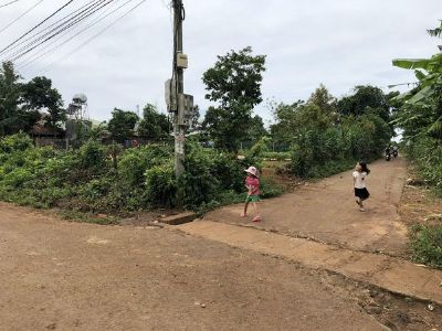 Đất mặt tiền tú xương Diện tích 10 x 24 thổ cư 50m2 Hướng Đông(khu đông dân cư) chỉ 980tr