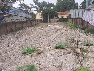 Chính chủ Bìa mới ra 20/01/2022 công chứng trong 1 nốt nhạc p. dân chủ diện tích 355m có 100 thổ cư