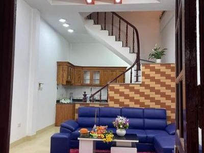 Bán nhà ngõ Thụy Khuê, Tây Hồ diện tích sổ đỏ 36m2 xây 5 tầng, mặt tiền 4.3m giá 3.95 tỷ