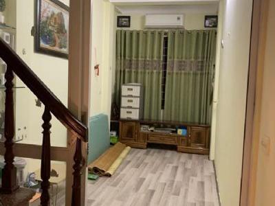 Cần cho thuê nhà nguyên căn Ngõ 142 phố Trung Phụng, Đống Đa, HN (Ngõ 360 Xã Đàn mở rộng) DT 22m2
