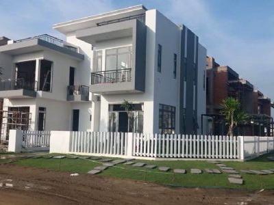 Nhà bán Trung Tâm Bình Chánh, đường Nguyễn	Văn Siêu, 112m2, giá 1.8 tỷ, SH riêng.