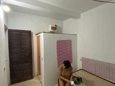 3 phòng trống cho thuê số 01 ngõ 221 Lê Đại Hành, có sân, không chung chủ
