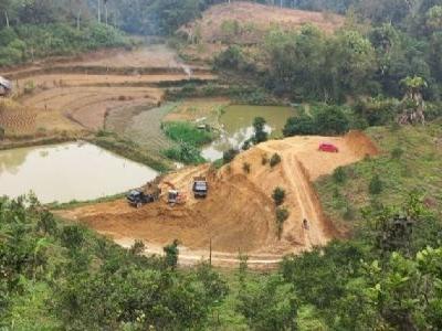 Chuyển nhượng 10386m (hơn 1ha) chếch sau trong ủy Ban xã nông thượng. Đất trồng cây lâu năm