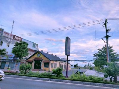 Chủ đi nước ngoài gửi bán lô đất trung tâm tp Đồng Hới Diện tích 155m2, hướng nam Đường nhựa rộng