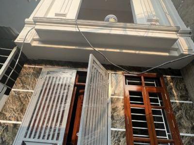 Nhà mới tinh, xây 5 tầng hiện đại, đầy đủ nội thất cơ bản Gần ô tô, gần trường gần chợ Đại Từ