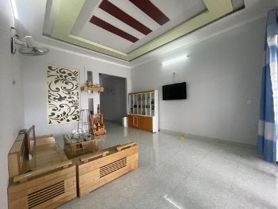 Bán Nhà Nội Thị đường betong 8m - Nhà xây hiện đại Gồm 1 phòng khách 2 phòng ngủ bếp sân phơi