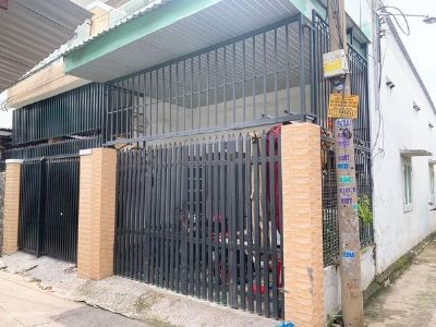 Bán nhà cấp 4 góc 2 mặt tiền phường tam hoà Biên Hoà chủ ngộp lắp rồi hạ chỉ còn 2 tỷ 250tr ạ