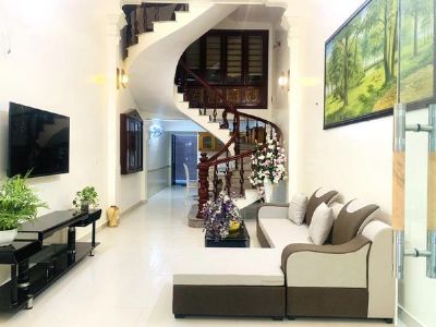 Cho thuê nhà riêng tại Văn Cao 💎 DT: 70m2 x 3T  💎 4 ngủ khép kín