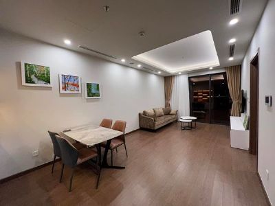 Cho thuê Chung cư Mipec Rubik 360 Xuân Thủy cho thuê. Căn 2pn1wc Đồ cơ bản + Rèm và giàn phơi.