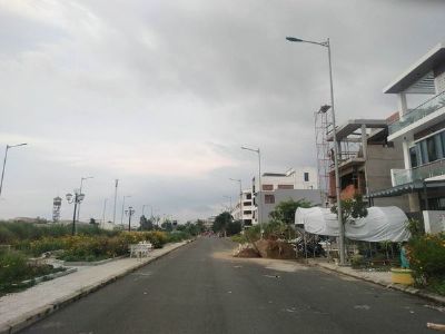 Bán Gấp Nền Đường Vào Quảng Trường Golden City Tuyến N8B.