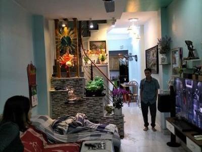 Vợ chồng giáo viên gửi bán căn nhà 3 tầng diện tích 38m2 nhà dân xây độc lập