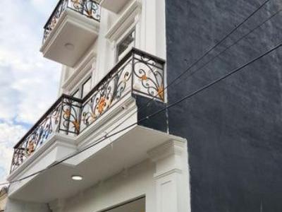 Bán nhà độc lập 3 tầng 43m2 ô tô đỗ cửa tại Bạch Mai - Đồng Thái gần bệnh viện Việt Tiệp 2. 📕📕📕
