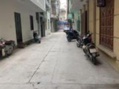 Cho thuê nhà Tân Mai 53m x 3 tầng, Giá thuê 17tr