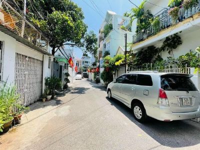 Bán nhà đường Nguyễn An Ninh, P.7, Vũng Tàu. Hẻm oto 7 chỗ rộng rãi. Vị trí đẹp khu trung tâm