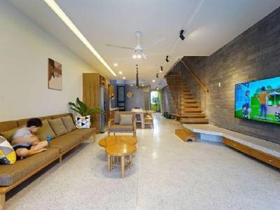 Cho thuê nhà 1 tr 2 lầu mặt tiền đường Trương Công Định phường 9