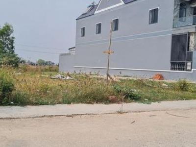 giảm giá từ 2,4 tỷ xuống còn 1,9 tỷ / 200m² có 100m² thổ cư, đất bên cạnh TĐC Tân Hòa , TX Phú Mỹ