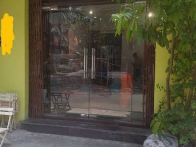Cho thuê nhà 3 tầng phố Hương Viên, view mặt hồ Hai Bà