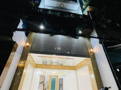 Bán nhà Tam Trinh khu phân lô vuông vắn, đường ô tô tránh lại ngay gần ngã 3 rộng thoáng, vỉa hè.