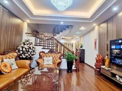 BÁN GẤP NHÀ 62M2 X 5 TẦNG GẦN PHỐ TÔN THẤT TÙNG - ĐỐNG ĐA - PHÂN LÔ - Ô TÔ TRÁNH