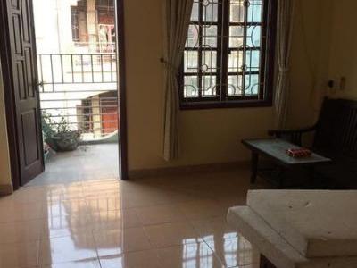 Cần cho thuê căn hộ 60m2,tầng 4 ,nhà mặt phố Bùi xương Trạch