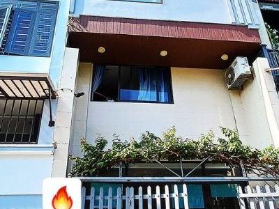 Bán Tòa Căn Hộ 5 tầng thang máy hiện đại gần Biển Mỹ Khê Hạ chào chỉ còn 6 tỷ 700.